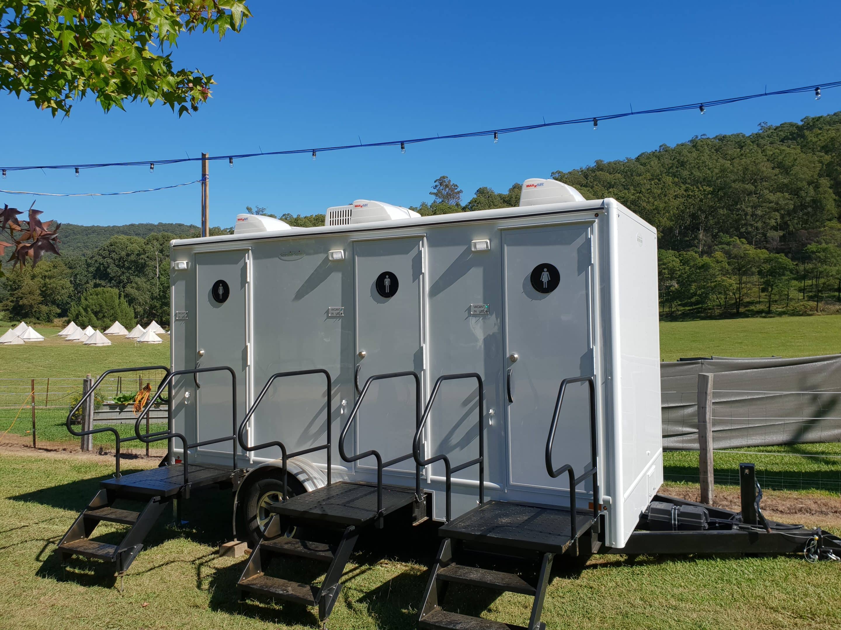 Comfort Rooms Side Right — Deluxe Toilets in Hunter Valley, NSW